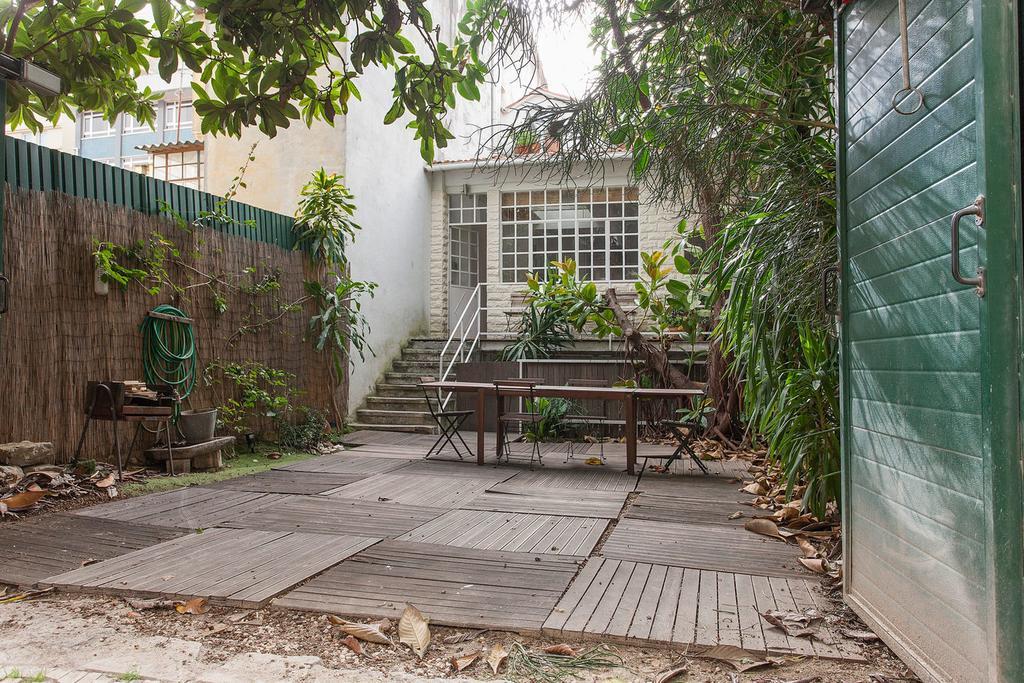 Central, Charming, Quiet, Garden And Parking Lisboa Εξωτερικό φωτογραφία